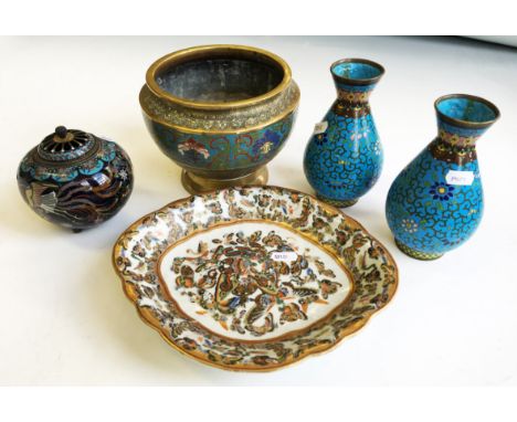 Lot of Chinese items to include champleve enamel jardiniere with patterned band to centre, pair of cloisonné enamel vases on 