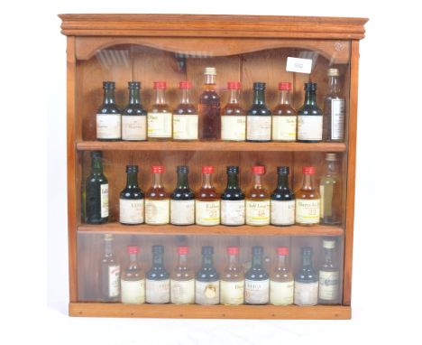 A collection of 30x assorted vintage Scotch Whisky Miniatures mostly 5cl to include Burns The Poet, The Alloway, The Posie, H