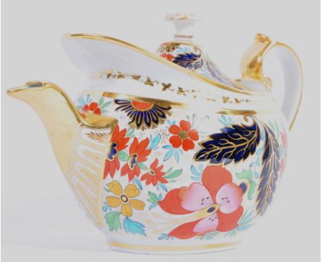 Flight Barr &amp; Barr Worcester - An early 19th Century Georgian Regency period antique English porcelain teapot. Hand paint