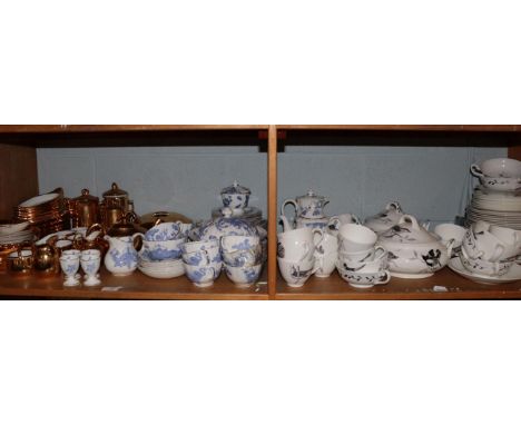 A part Royal Worcester 'Blue Dragon' pattern tea set comprising: cups, saucers, side plates etc; together with a Royal Worces