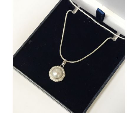 STERLING SILVER WHITE TOPAZ &amp; PEARL PENDANT