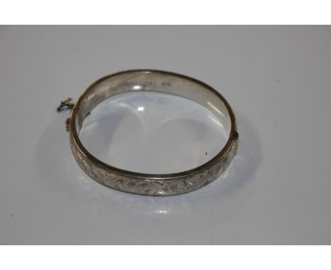 A Sterling silver hinged bangle 1960, M.H.Meyer of Birmingham, 18gms