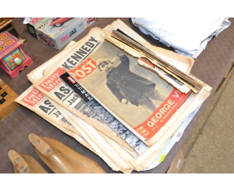 A quantity of various vintage headline newspapers