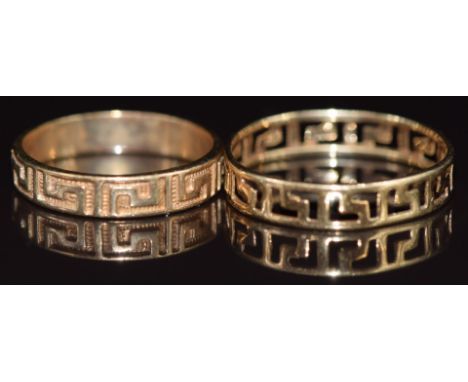 Two 9ct gold Greek key design rings, 4.4g, sizes R &amp; X