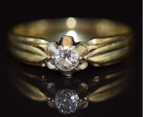 An 18ct gold ring set with a diamond of approximately 0.21ct, 3.4g, size R
