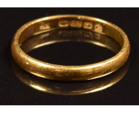 A 22ct gold wedding band / ring, Birmingham, 2.7g, size M/N