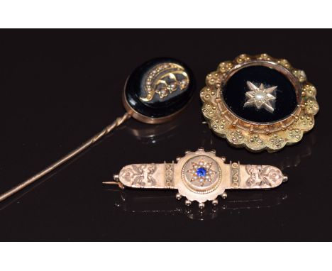 Victorian 9ct gold brooch set with onyx and a split pearl, Victorian stick pin set with jet and seeds pearls in the form of l