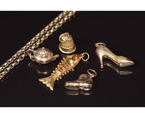 Victorian 9ct gold chain and four&nbsp;9ct gold charms including shoe, boot, tea pot and thimble (9.4g) and a 14k gold fish c