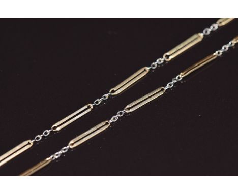 A section of Art Deco 9ct gold bi-coloured chain made up of elongated links, 5.4g&nbsp;