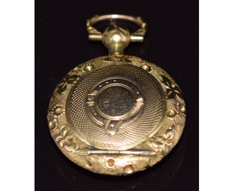 Victorian 9ct gold locket with embossed shamrock decoration and engine turned decoration, 4g