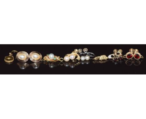 An 18k gold clasp set with a pearl, emeralds and diamonds (2.7g), five pairs of 9ct gold earrings set with garnets and pearls