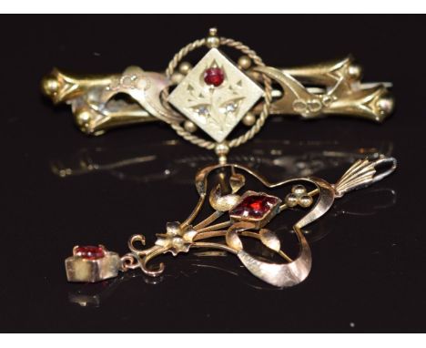 Edwardian 9ct gold pendant and an Edwardian 9ct gold brooch set with a ruby and diamonds, Birmingham 1906, 5.8g&nbsp;