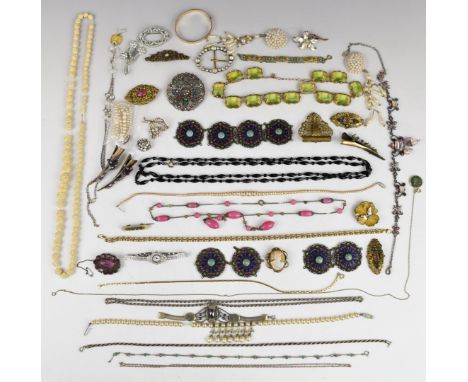 A collection of costume jewellery including rolled gold bangle, French jet necklace, enamel belt sections, vintage brooches, 