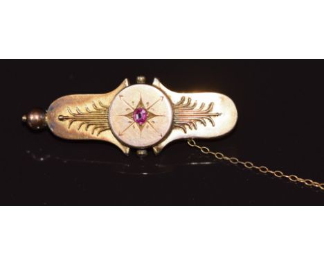 Victorian Etruscan Revival 9ct gold brooch set with a ruby, 5.3g 4.5x1.7cm