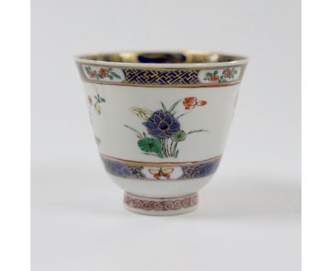 A Chinese Kangxi famille verte tea bowl (hairline crack)