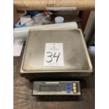 Avery Weigh-Tronix PC902 100-LB. Counting & Weighing Scale