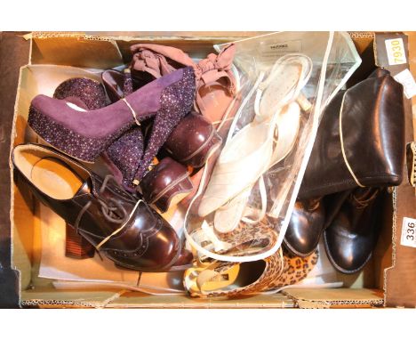 Box of mixed shoes including size 7 wedding shoes and Clarkes. P&amp;P Group 3 (£25+VAT for the first lot and £5+VAT for subs