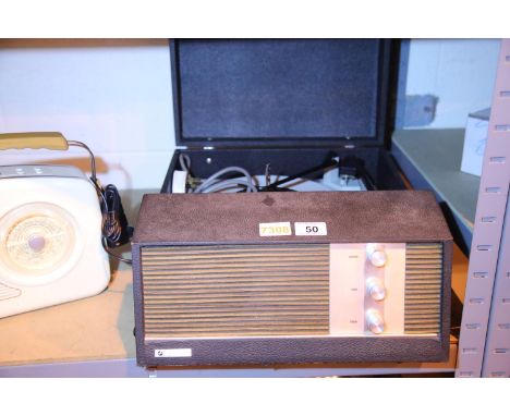 Invicta 8105 automatic 4 speed record player. Not available for in-house P&P, contact Paul O'Hea at Mailboxes on 01925 659133