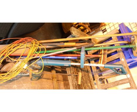 Quantity of garden tools including a strimmer. Not available for in-house P&amp;P, contact Paul O'Hea at Mailboxes on 01925 6