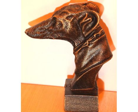 Cast iron Greyhound mounted head, H: 23 cm. P&amp;P Group 2 (£18+VAT for the first lot and £3+VAT for subsequent lots) 