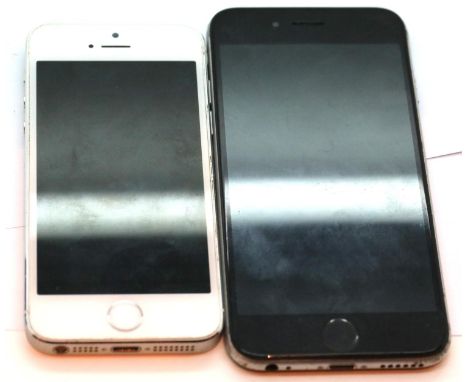 Apple iPhone 5s 32GB and an Apple iPhone 6s 64GB, both without chargers. P&amp;P Group 1 (£14+VAT for the first lot and £1+VA