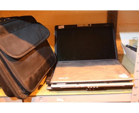 Two Acer laptops. P&amp;P Group 3 (£25+VAT for the first lot and £5+VAT for subsequent lots) 