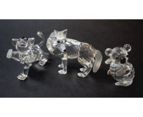 A Swarovski Crystal figure, Wolf, 207549, and other wild animal figures, all boxed (box)   Condition report  Report by NGWolf