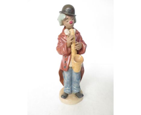 Lladro bisque clown 2327 with original box 