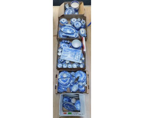 Five boxes of assorted blue and white Spode Italian of varying dates to include dinner plates; tureens; cups and other items 