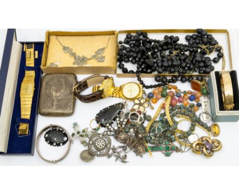 A mixed collection of costume jewellery to include an early 20th century citrine and seed pearl yellow metal oval brooch, unm