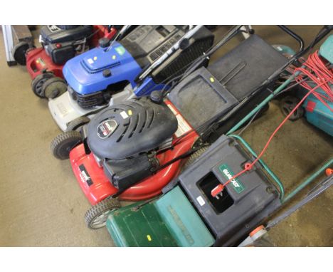 A MTD46SPOE self propelled rotary garden lawn mower with electric start (Key with auctioneer)