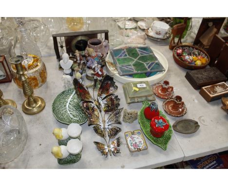 A Metamec mantel clock, circular mirror, stained glass panel, onyx trinket box etc.