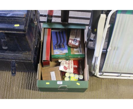 A roller blind (120cm) and a quantity of various items including wire brushes, tea lights, Ingersoll mortis dead lock and wal