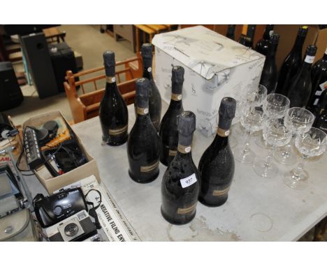Six bottles of Prosecco