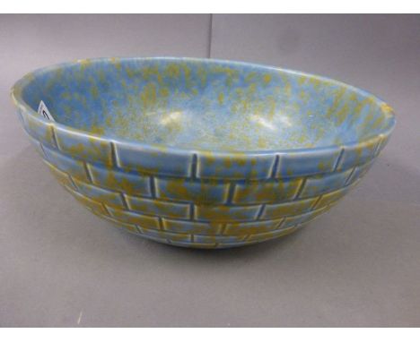 Wade bowl of abstract brick design in blue and yellow, diameter of 29.5cm, cracked