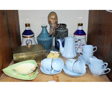 SECTION 29.  Two Carltonware leaf moulded dishes, a six piece Johnson Bros pale blue coffee set comprising coffee pot, six co