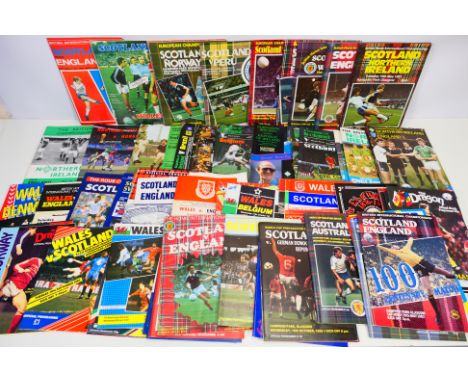 Football Programmes, Scotland, Wales, Northern Ireland and republic of Ireland homes late 1950s onwards (1 Box) Good