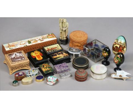 Six Russian trinket boxes; together with various other trinket boxes &amp; snuff boxes; &amp; other decorative ornaments. 