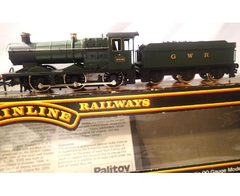 Mainline Collett locomotives 3205, G.W.R Green. In very good condition, box has wear. P&amp;P Group 1 (£14+VAT for the first 