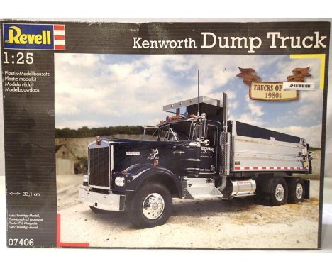 Revell 1/25 scale Kenworth Dump Truck, appears complete/ unstarted, bagged with instructions and details. P&amp;P Group 1 (£1