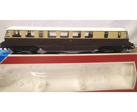 Lima Streamlined Railcar G.W.R Chocolate/cream, very good to excellent condition, box with wear. P&amp;P Group 1 (£14+VAT for