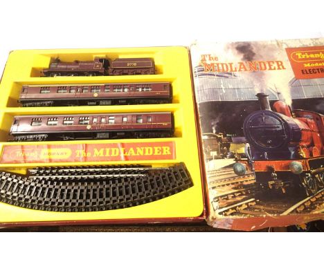 Triang Hornby R.5.8 train set, The Midlander. In very good condition, box is poor/ incomplete. P&amp;P Group 1 (£14+VAT for t