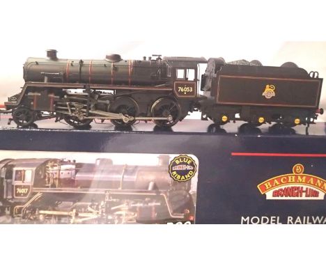 Bachmann 32-950 standard class 4 76053, black Early Crest. In very good condition, detail fitted and box has wear. P&amp;P Gr
