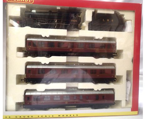 Hornby R2887m Thames Forth Express, train pack. Comprising of Black Five 5026, LMS Black with three LMS coaches, limited edit