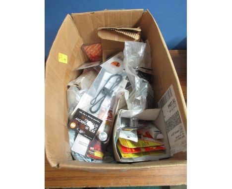 Collection of shotgun wool swabs, xenon bulbs, 80lb crossbow string, etc. (qty in box) 