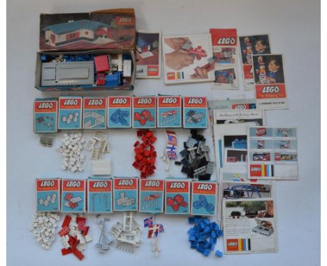 Collection of vintage Lego The Building Toy boxed parts sets (2 boxes empty) and building 324 with instruction manual. Also v