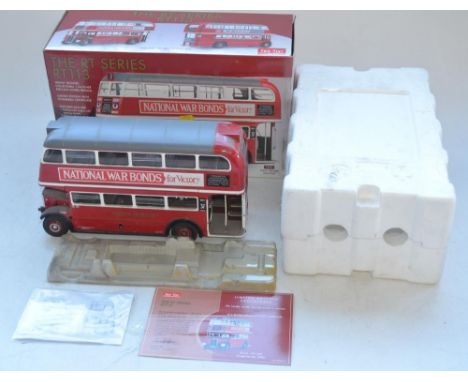 Sun Star 1/24 scale diecast RT Series RT113 double decker bus highly detailed bus model with engine etc, Ltd.ed 1179/2999 wit