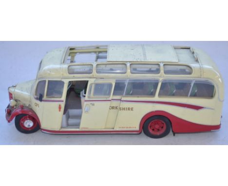 Original Classics 1/24 scale diecast Bedford OB detailed bus model (no engine detail, hood does not open) with working lights