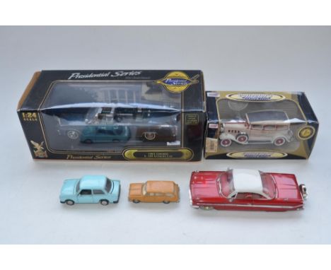 Collection of diecast model cars, various scales and manufacturers to include Road Signature Presidential Series 1961 Lincoln