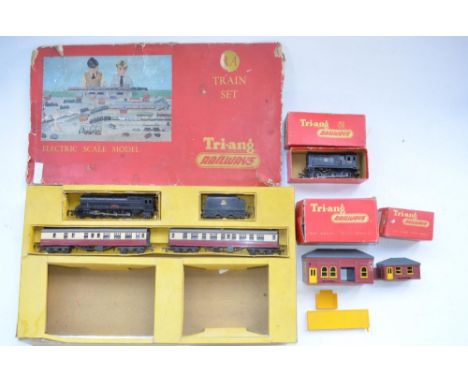 Tri-ang OO gauge Princess Elizabeth plastic bodied electric loco with tender in BR black livery set in original box (box very